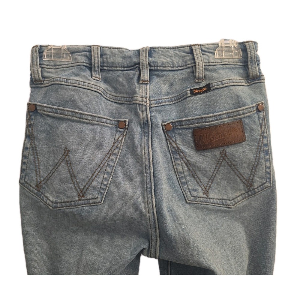 Wrangler High Rise Flare Jeans Women's Size 26x36‎ Light Wash Soft Bell Bottoms